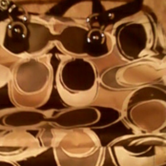 Coach purse - Picture 3 of 3